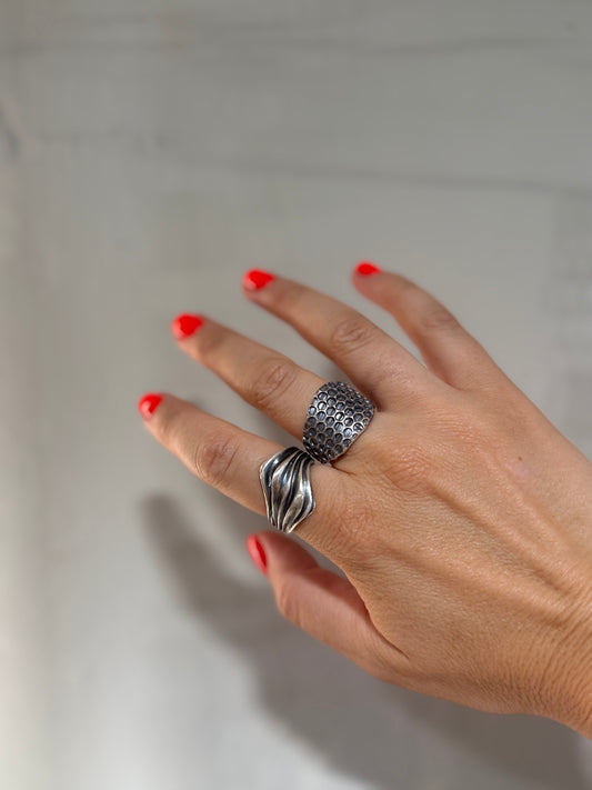 Inel Melifera – bijuterie statement inspirată de natură